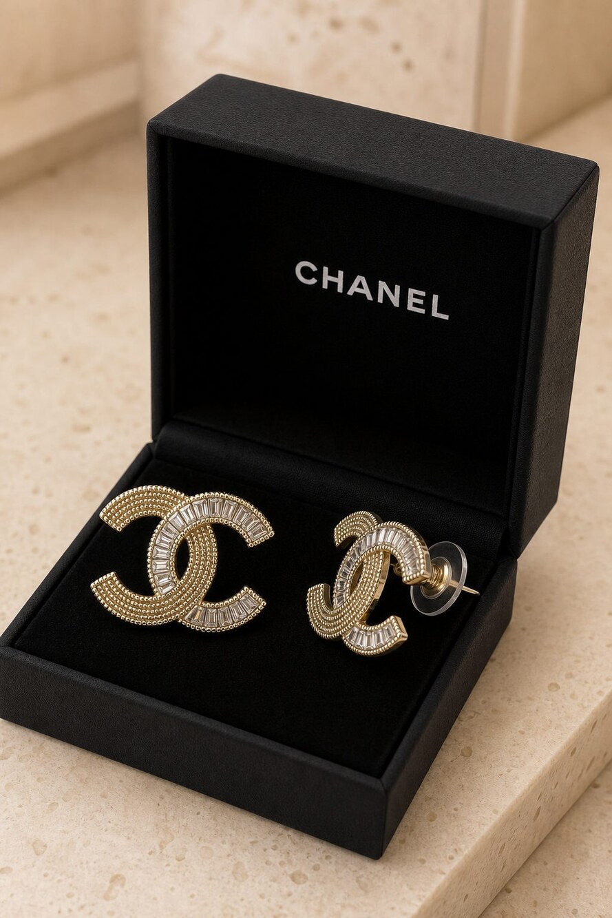 CHANEL Classic Parisian Earrings Style 29 | New with Box - Picture 6 of 9